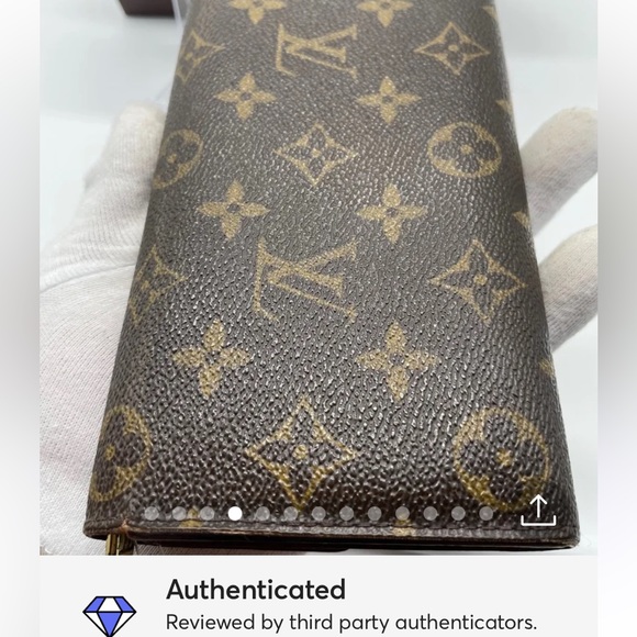 Louis Vuitton monogram Sarah Wallet - Picture 3 of 11
